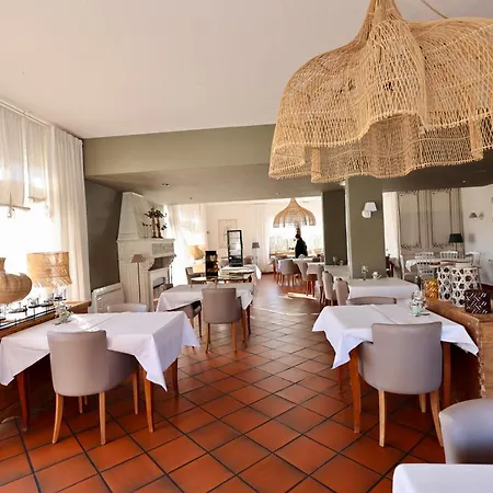Restaurant Verger Des Chateaux, Route Des Vins Haut-koenigsbourg Hotel