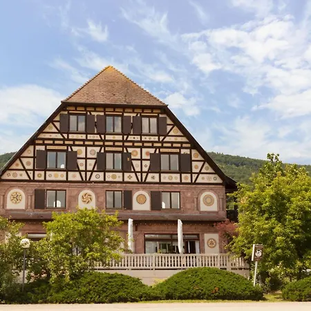 Hotel Restaurant Verger Des Chateaux, Route Des Vins Haut-koenigsbourg 3*