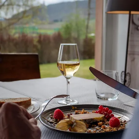 Restaurant Verger Des Chateaux, Route Des Vins Haut-koenigsbourg
