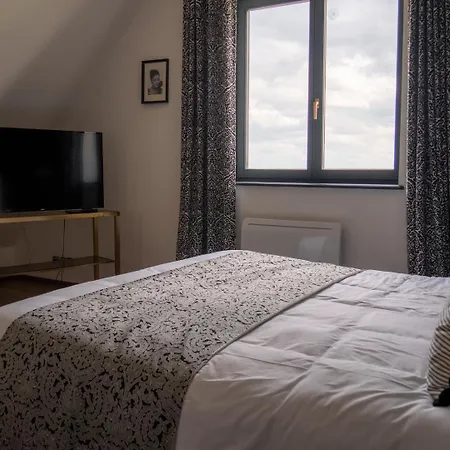 Restaurant Le Verger Des Châteaux, The Originals Relais