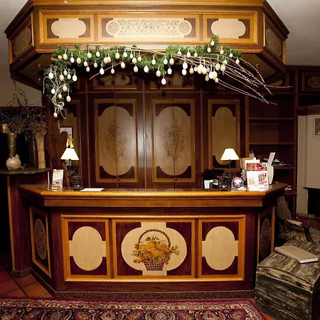 Hotel Verger Des Chateaux, Route Des Vins Haut-Koenigsbourg 3*
