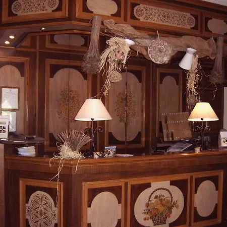 Restaurant Verger Des Chateaux, Route Des Vins Haut-koenigsbourg Hotel Dieffenthal