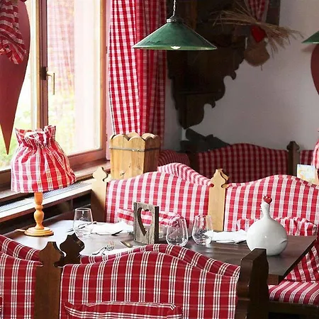 Restaurant Verger Des Chateaux, Route Des Vins Haut-koenigsbourg Hotel