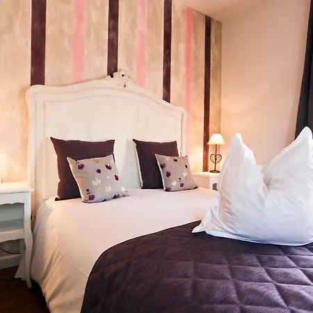 Restaurant Verger Des Chateaux, Route Des Vins Haut-koenigsbourg Hotel 3*