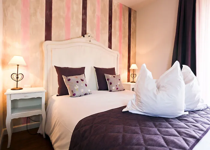 Hotel Restaurant Verger Des Chateaux, Route Des Vins Haut-koenigsbourg 3*