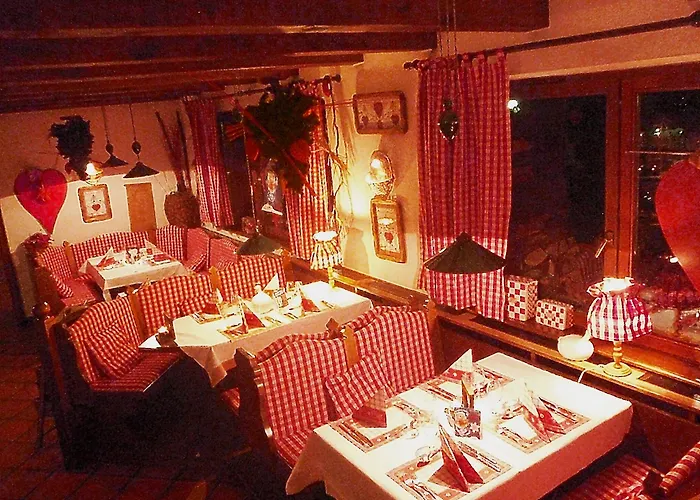 Restaurant Verger Des Chateaux, Route Des Vins Haut-koenigsbourg Hotel 3*