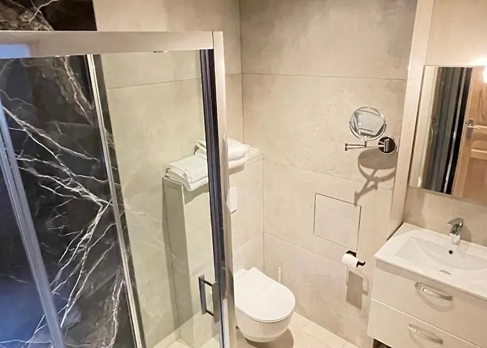 Restaurant Verger Des Chateaux, Route Des Vins Haut-koenigsbourg Hotel